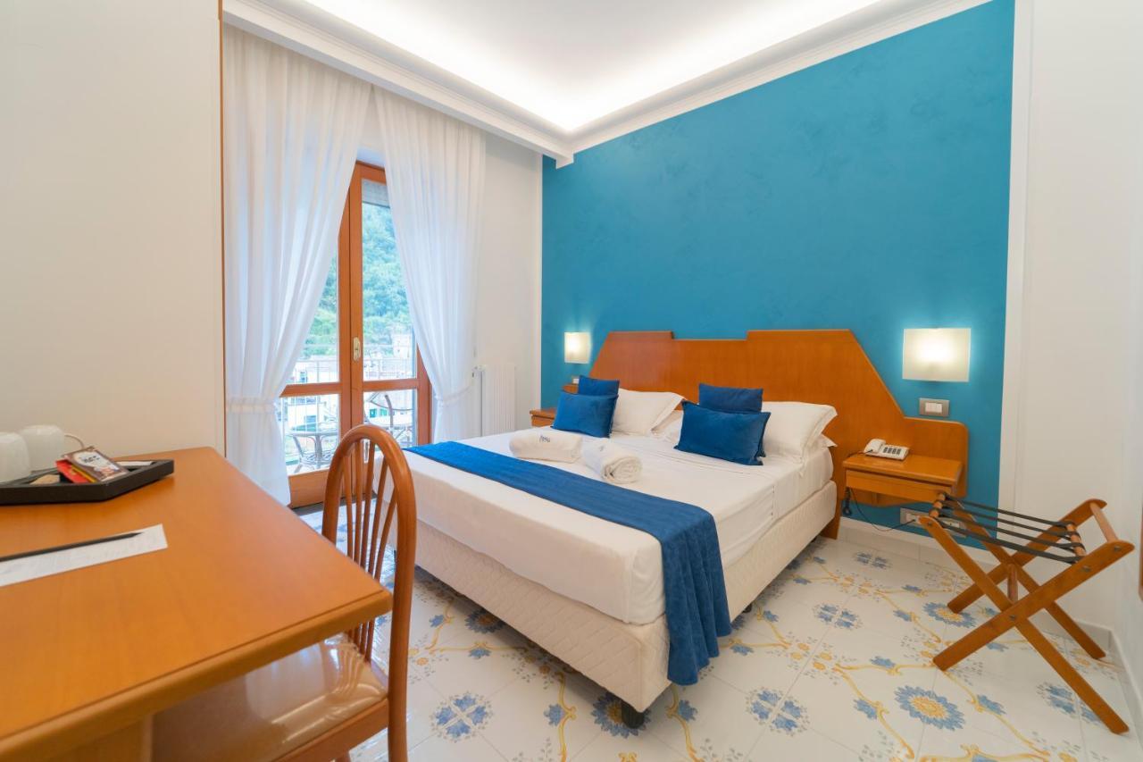 Hotel San Pietro Maiori Exteriör bild