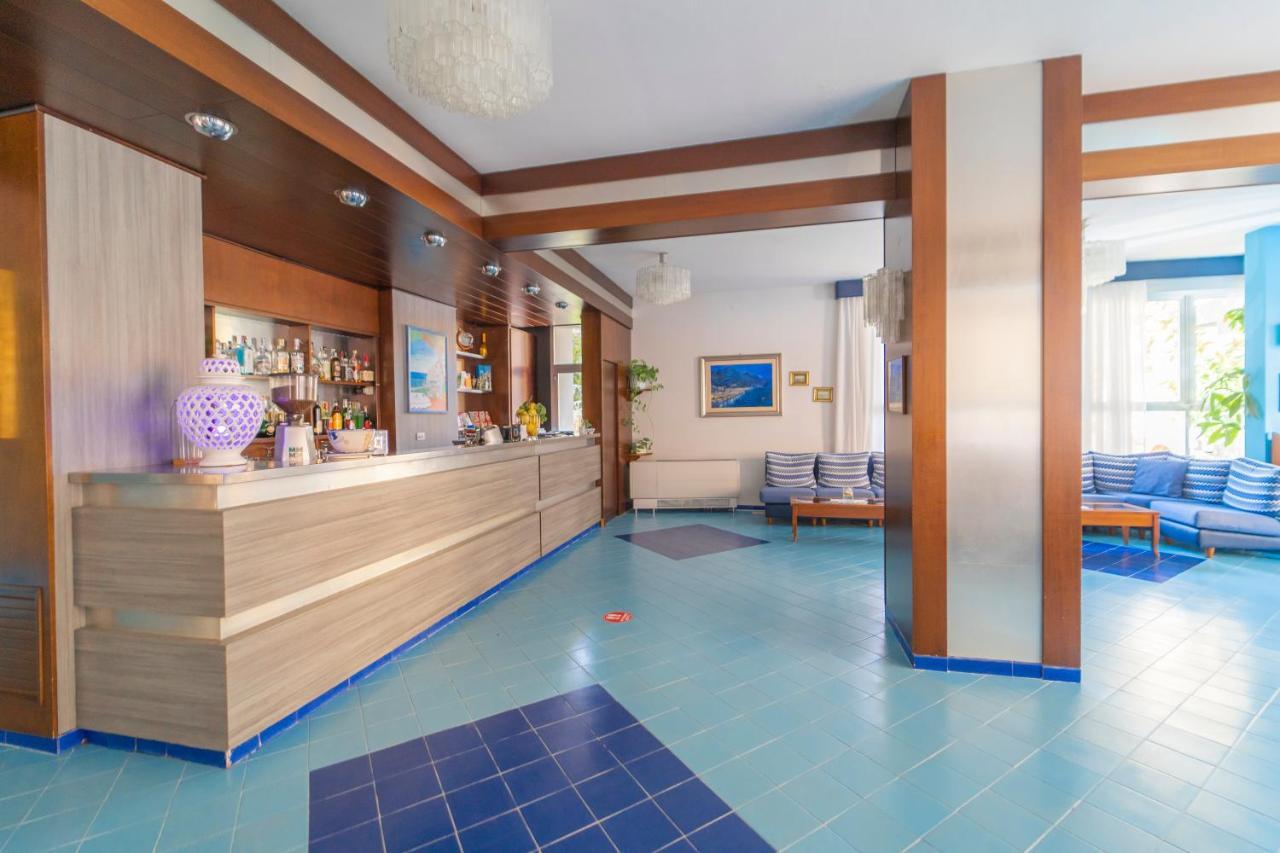 Hotel San Pietro Maiori Exteriör bild