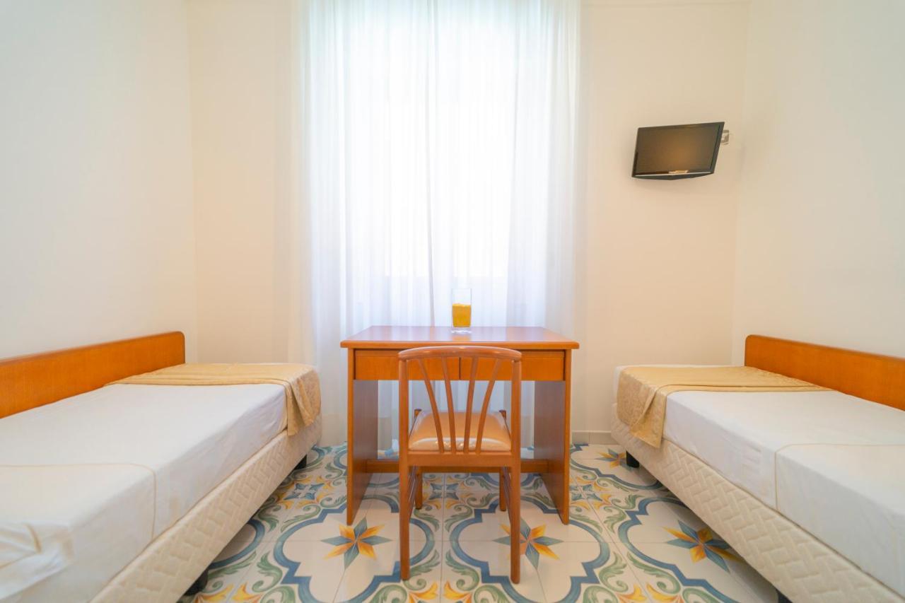 Hotel San Pietro Maiori Exteriör bild