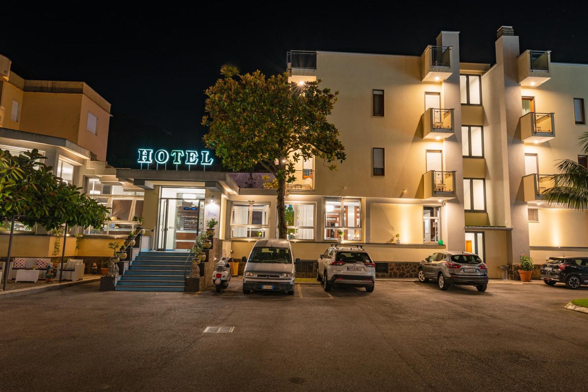 Hotel San Pietro Maiori Exteriör bild