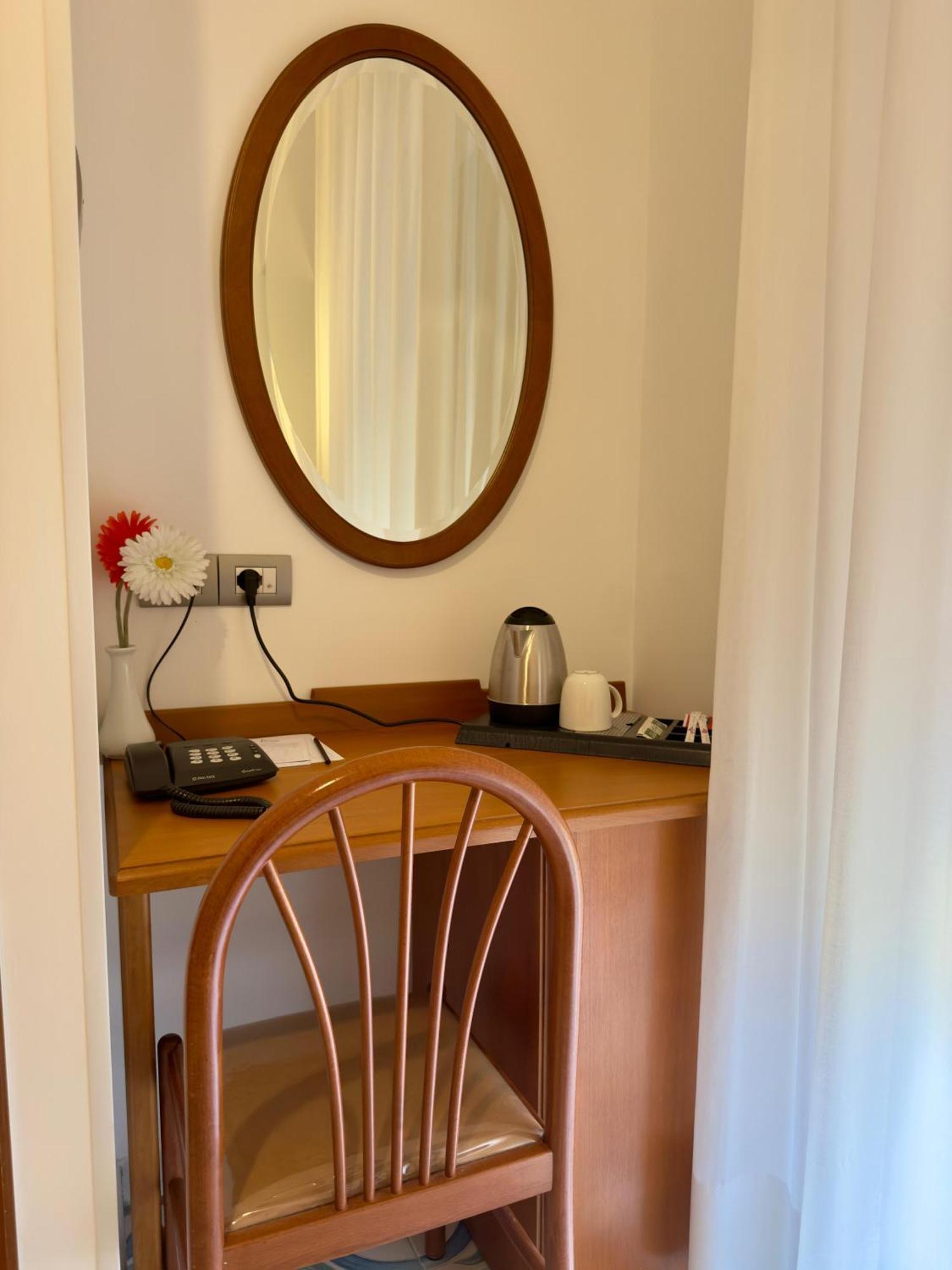 Hotel San Pietro Maiori Exteriör bild